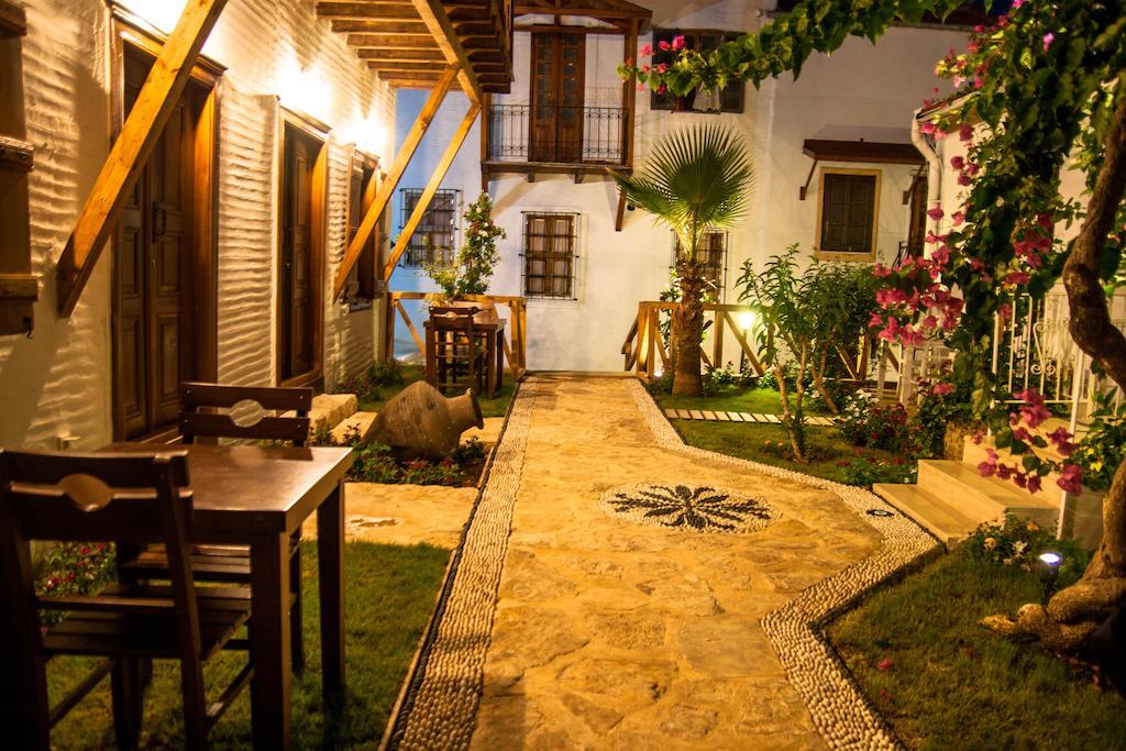 Отель Courtyard Калкан Экстерьер фото